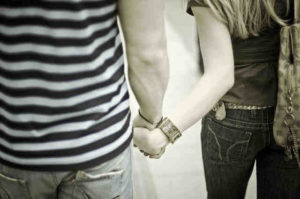 人気の定番ラブソング!動画に使える恋愛の歌【2017年1月】