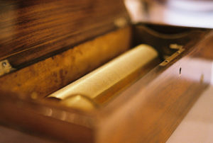 有料の音楽ストリーミングサービスに"オルゴール版"は不要かも